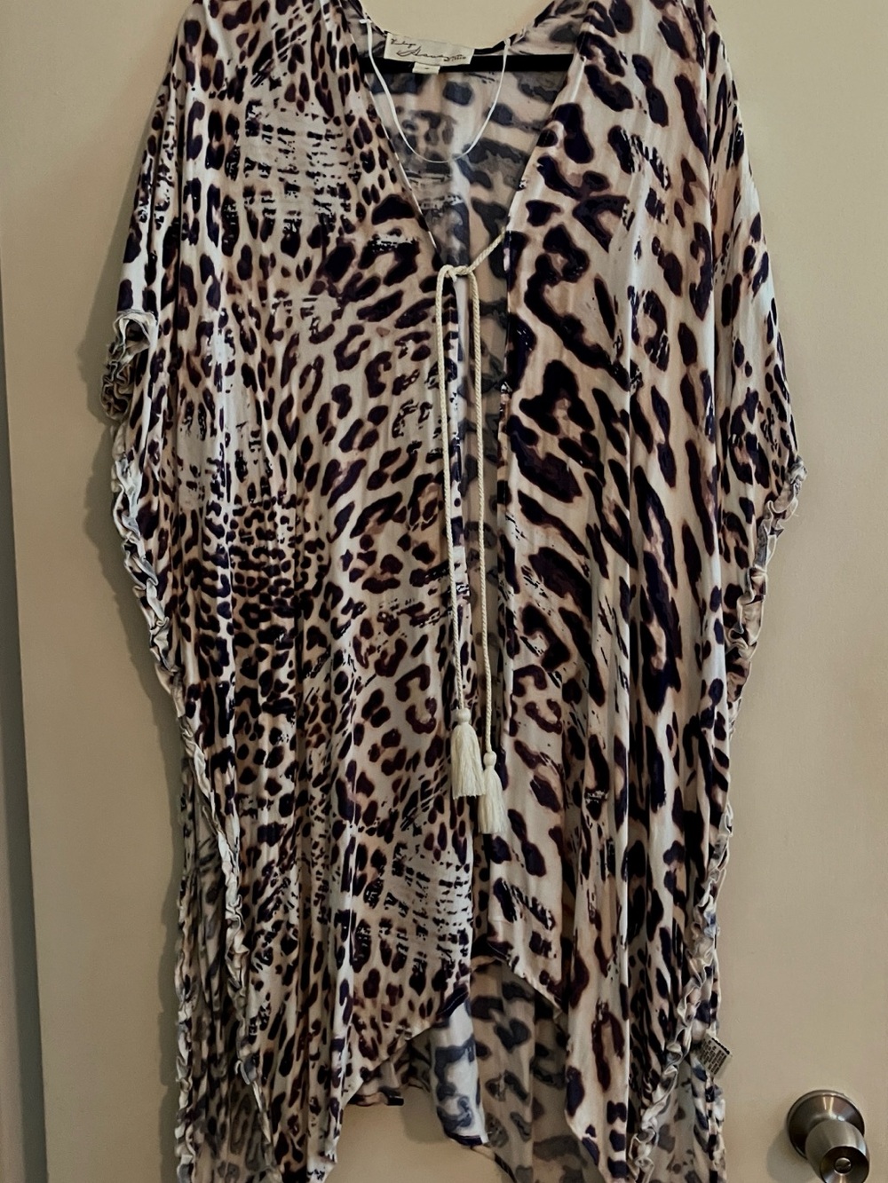 Vintage Havana Black and Cream Leopard-Print Top